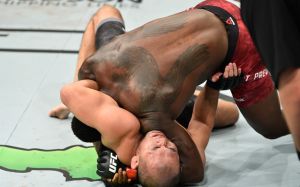 Бонусы турнира UFC Fight Night 117