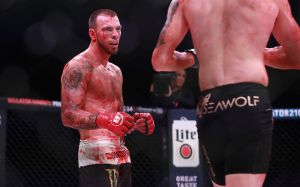 Видео боя Джо Шиллинг - Кит Берри Bellator 219