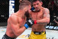 Рафаэль Физиев нокаутировал Рафаэля Дос Аньоса на UFC on ESPN 39