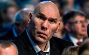 Николай Валуев прокомментировал примирение Яндиева и Харитонова: "Очередная хайповая тема сошла на нет"