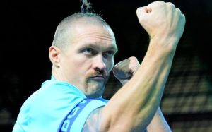 Александр Усик обратился к болельщикам: "Я боксирую для Украины и украинцев, которые защищают свое"