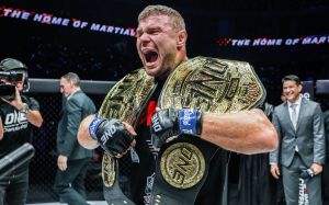 Гаджиев прокомментировал нежелание Малыхина переходить в UFC