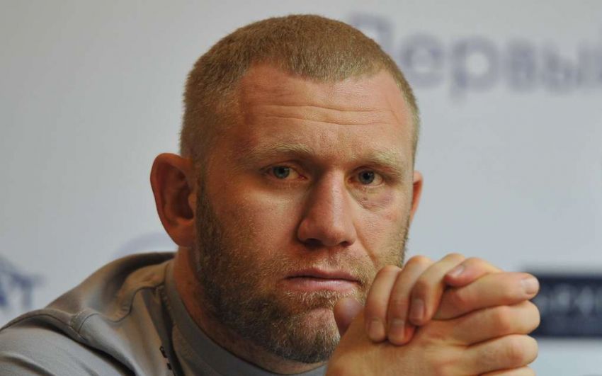 Камил Гаджиев не верит, что Харитонов готов подраться с Емельяненко на "адекватных" условиях