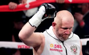 Сергей Харитонов отреагировал на заявление Яндиева о том, что тот ударил его из-за оскорблений