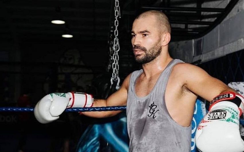 Артем Лобов подписал контракт с промоушеном кулачных боев Bare Knuckle FC