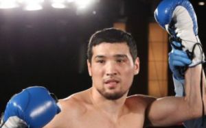 Даурен Елеусинов нокаутировал соперника в первом раунде