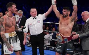 Следующий для Канело? Джон Райдер выиграл "временный" пояс WBO, победив Паркера