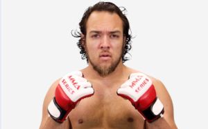 Джонни Уокер приедет в Россию помогать брату готовиться к дебюту в UFC