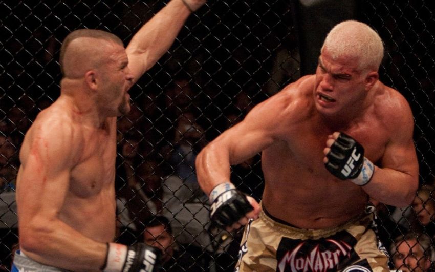 Видео боя Чак Лидделл – Тито Ортиз UFC 47