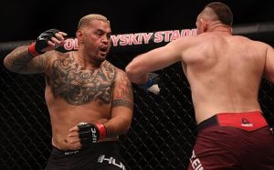 Марк Хант надеется провести последний бой по контракту с UFC в Австралии