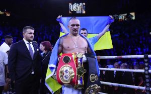 Тренер Усика назвал имя потенциального соперника Александра в случае срыва боя с Фьюри