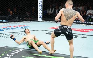 Видео боя Кай Кара-Франс – Стивен Эрцег UFC 305