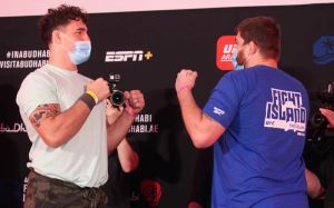 Видео боя Том Эспиналл - Джейк Коллье UFC on ESPN 14