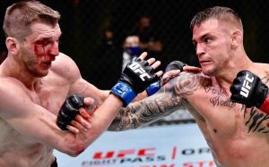 Дастин Порье победил Дэна Хукера в ярком поединке на UFC on ESPN 12
