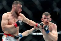 Мераб Двалишвили защитил титул в бою с Кори Сандхагеном на UFC 320