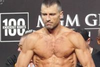 Александр Гвоздик сообщил о срыве следующего боя: "Буду встречаться со своим тренером и что-то решать"
