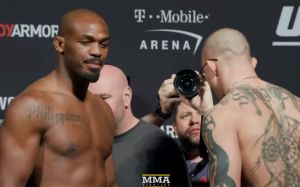 Церемония взвешивания участников турнира UFC 235: Джон Джонс - Энтони Смит