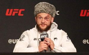Рафаэль Физиев испытывает грусть после победы над Ридделлом