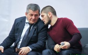 Абдулманап Нурмагомедов: "Хабиб обрезал ситуацию своим резким сообщением"