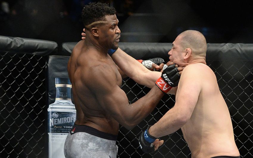 Фото турнира UFC on ESPN 1: Кейн Веласкес - Фрэнсис Нганну