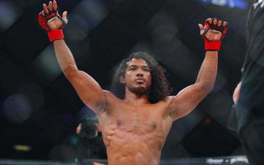 Бенсон Хендерсон победил Ислама Мамедова на Bellator 273