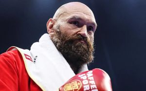 Фрэнк Уоррен назвал бой, ради которого готов вернуться Фьюри: "Он постоянно говорит о нем"