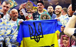 Теофимо Лопес отреагировал на решение Усика отказаться от титула IBF