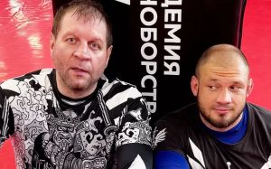 "А потом предложат бой с одноруким человеком, с женщиной?". Штырков категорически против боя с Емельяненко