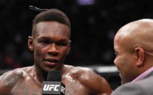 Исраэль Адесанья рассказал, о чем они с Уиттакером говорили после боя на UFC 271