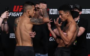 Видео боя Даниэль Ласерда - Джефф Молина UFC Fight Night 196