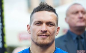 Усик: «Благодарен Всевышнему, что Всемирная суперсерия состоялась»