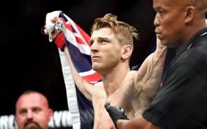 Эл Яквинта отказался от поединка с Дэном Хукером на UFC 243 в Австралии