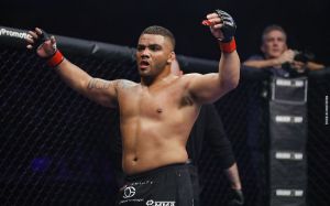 Дерон Винн встретится с Дарреном Стюартом на октябрьском UFC в Бостоне