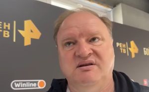 Хрюнов: "Лечащий врач Емельяненко пока не дал согласия на бой с Ершовым"