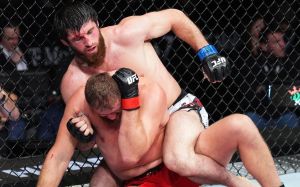Тренер Анкалаева предположил: "В UFC, может, не хотят, чтобы в России было много поясов"