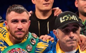 Александр Усик посвятил стихотворение Василию Ломаченко после поражения от Лопеса