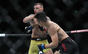 Бонусы турнира UFC Fight Night 154: Ренато Мойкано - "Корейский Зомби"