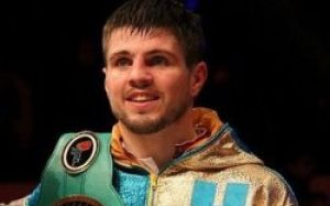 Евгений Хитров справился с Полом Мендесом 