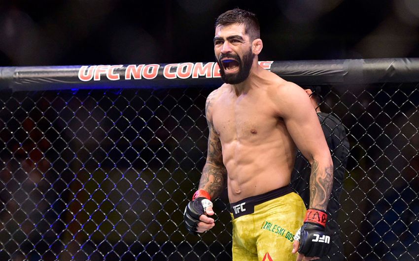 Элизеу Залески против Ли Джинлианга на турнире UFC в Пекине