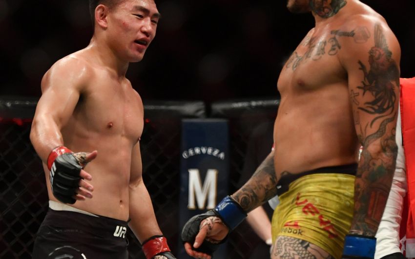Бонусы турнира UFC on ESPN 8: Алистар Оверим - Уолт Харрис