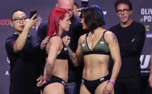 Видео боя Джиллиан Робертсон - Присцила Кечоейра UFC 269