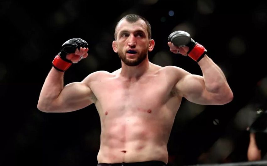 Муслим Салихов выступит на UFC 251, есть соперник