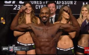 Видео церемонии взвешивания участников турнира UFC 232: Джонс - Густафссон 2