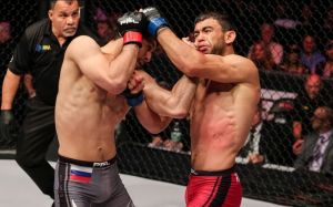 Рашид Магомедов победил Лоика Раджабова на PFL 2: 2019