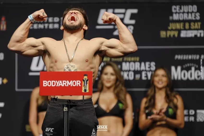 Церемония взвешивания турнира UFC 238: Генри Сехудо - Марлон Мораес, Валентина Шевченко - Джессика Ай