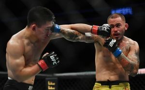 Марлон Вера раскритиковал судей, отдавших победу Ядонгу на UFC on ESPN 8