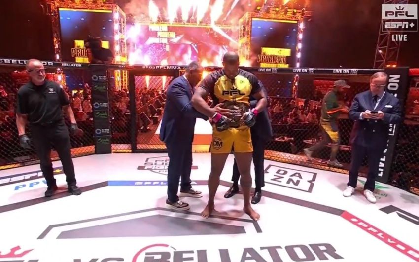 Ренан Феррейра быстро нокаутировал Бейдера на турнире PFL vs Bellator