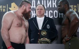 Взвешивание Дацик - Джонсон и андеркарт