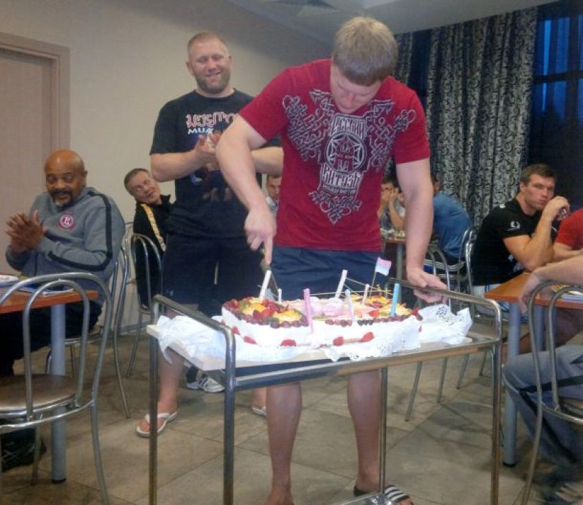 Лебедев – об искусителе Поветкине: Предлагает мне пирожки, а сам не ест 