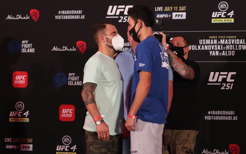 Видео боя Алекс Волкановски - Макс Холлоуэй 2 UFC 251